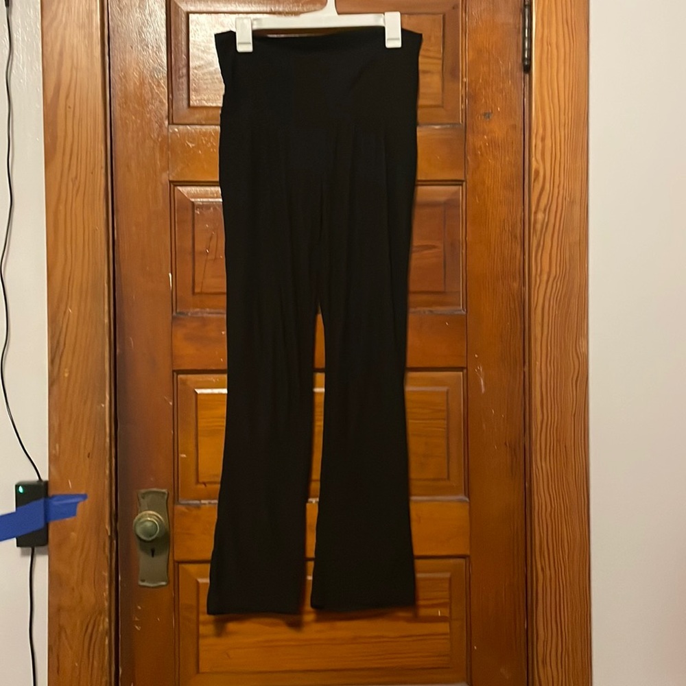 High waisted black leggings